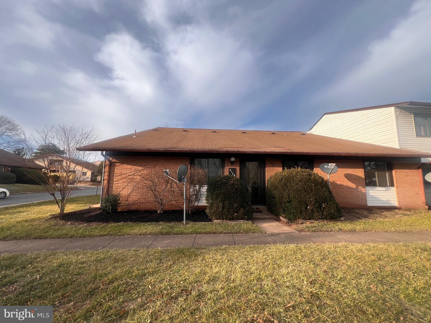 4129 Meadowland Court, Chantilly