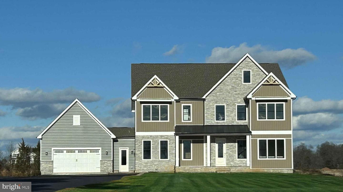 8272 Colling Manor Court, Alexandria