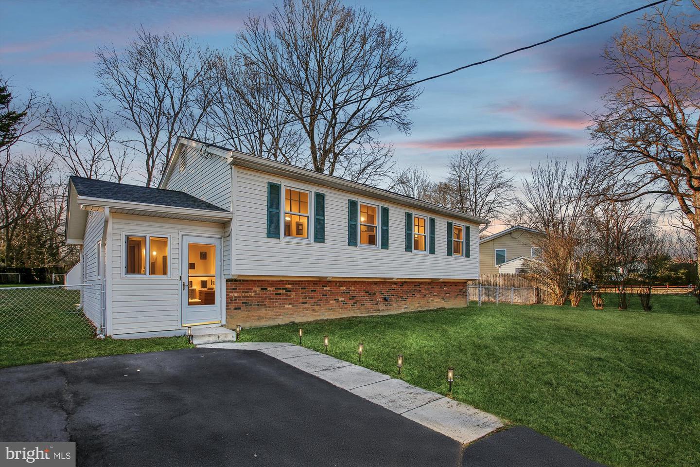 8008 Noel Street, Alexandria