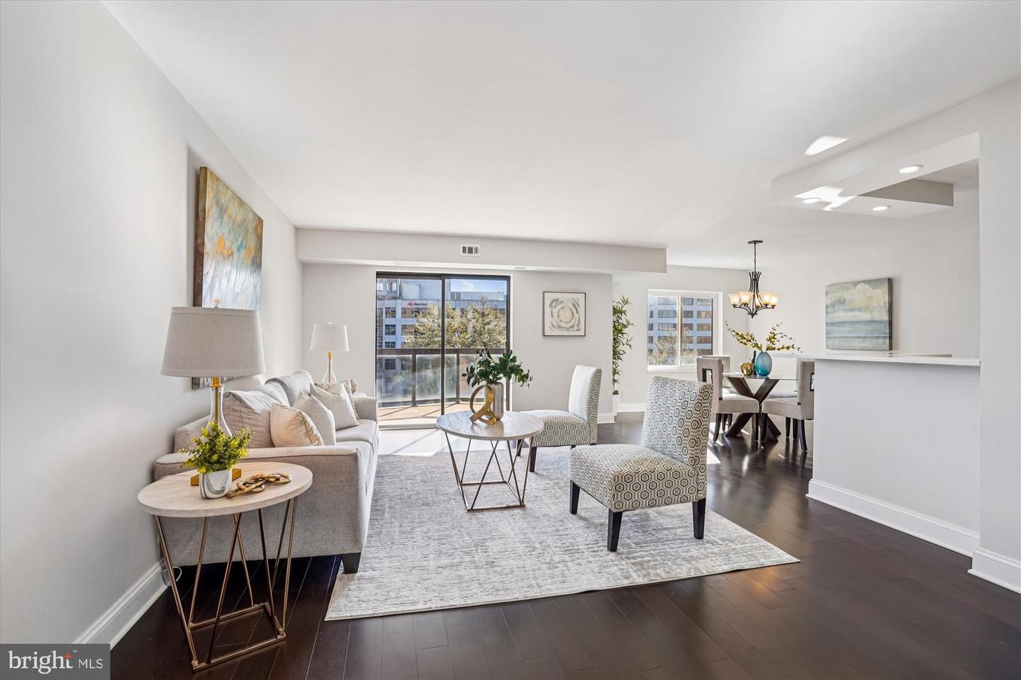 8340 Greensboro Dr #618, Mclean