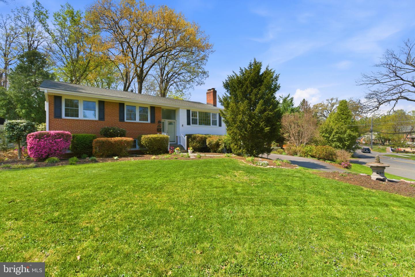 6535 Old Chesterbrook Road, Mclean