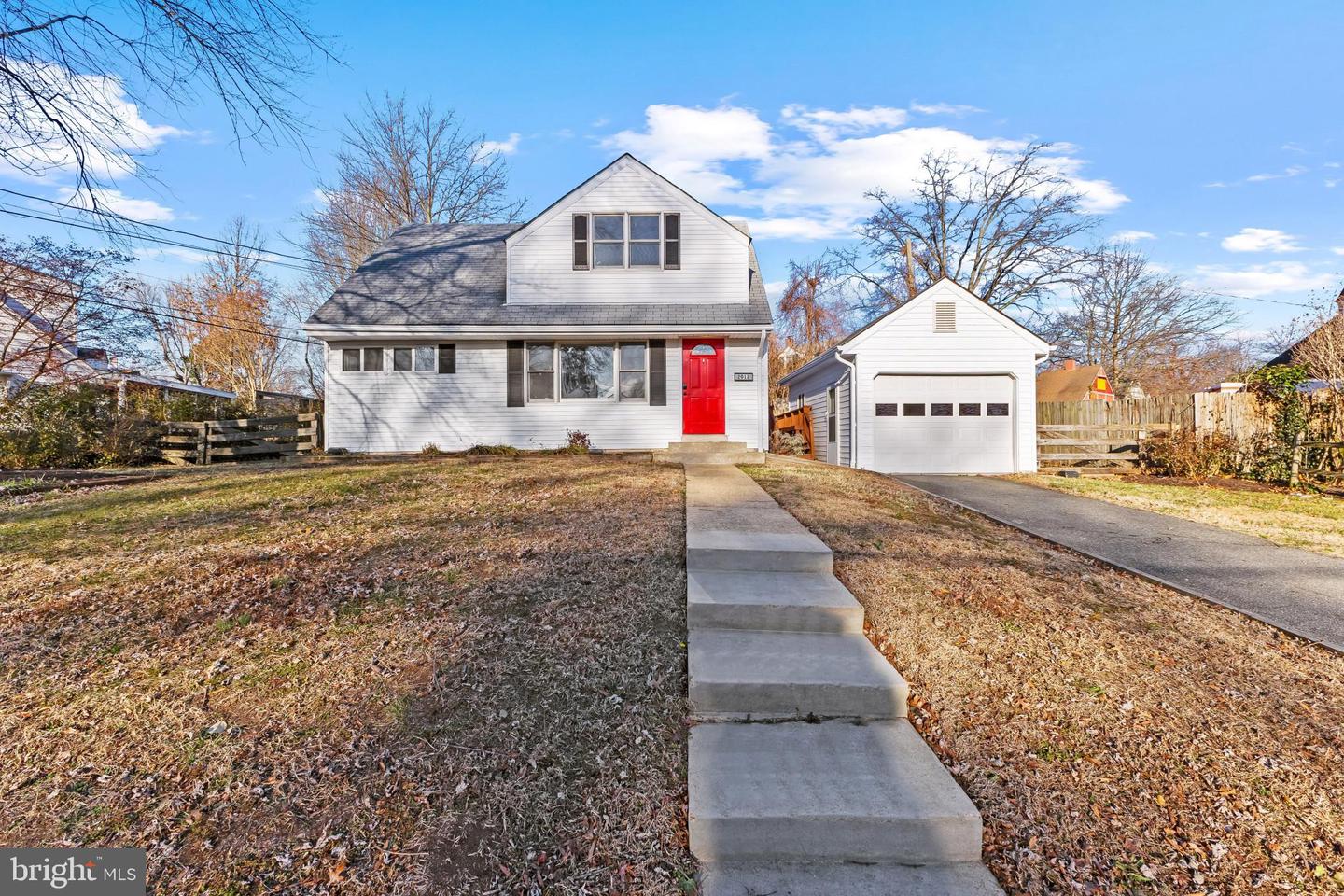 2012 Rollins Drive, Alexandria