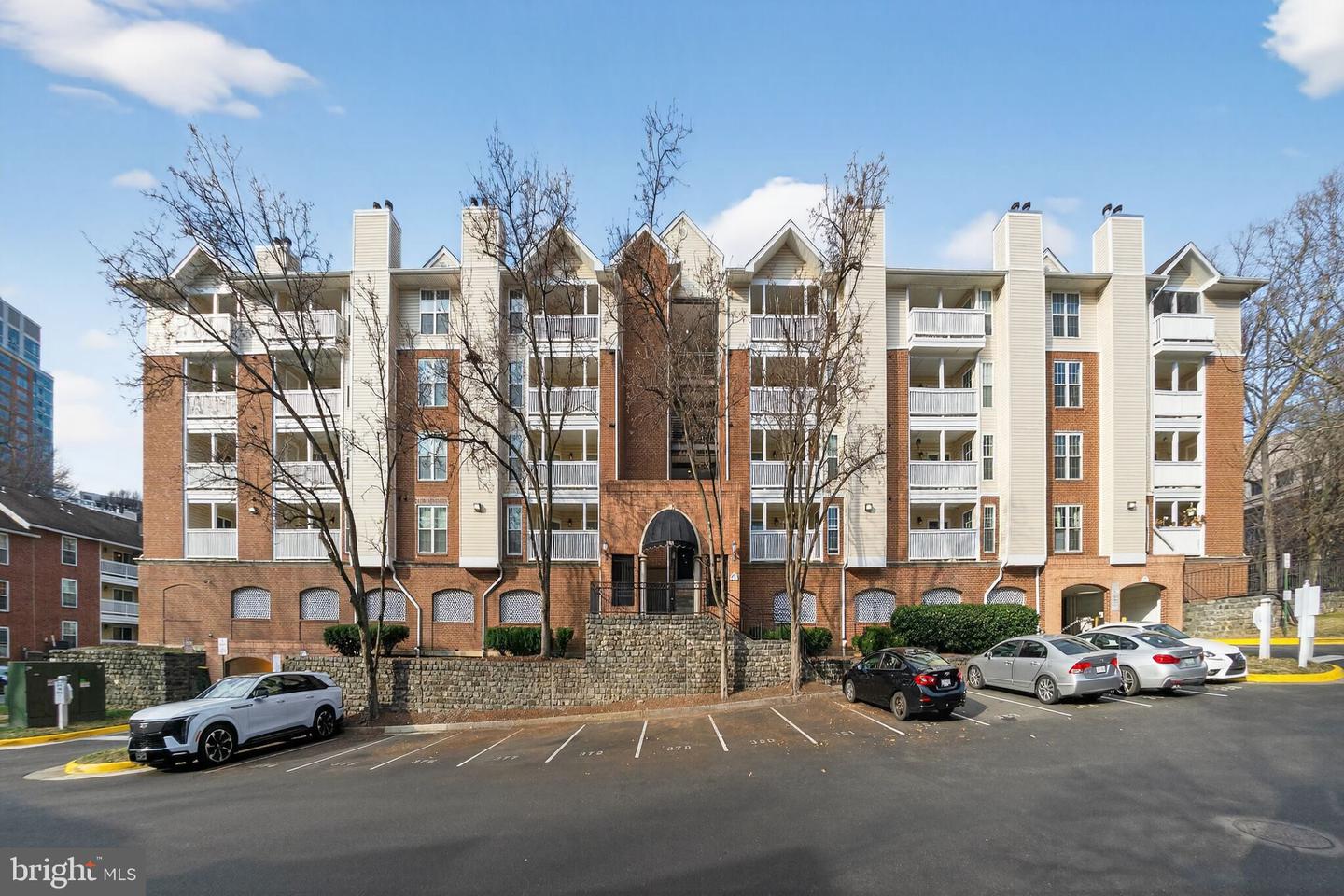 1504 Lincoln Way #100, Mclean