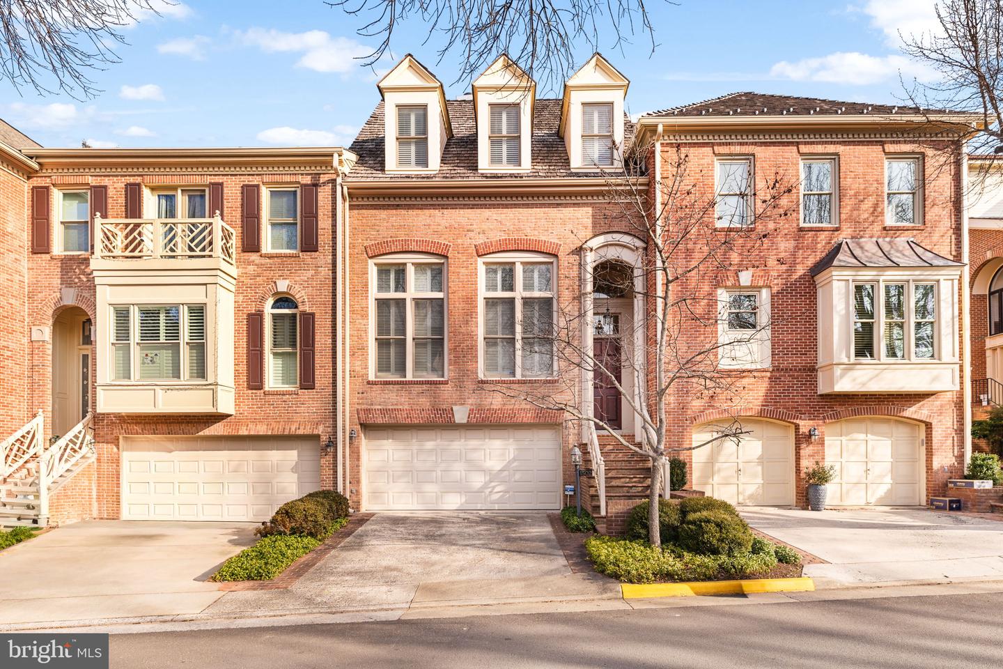 1502 Hampton Hill Circle, Mclean