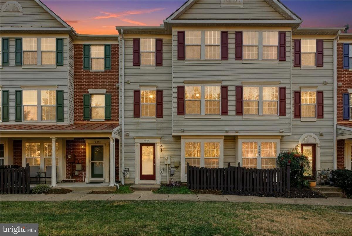 8307 Green Heron Way #11, Lorton