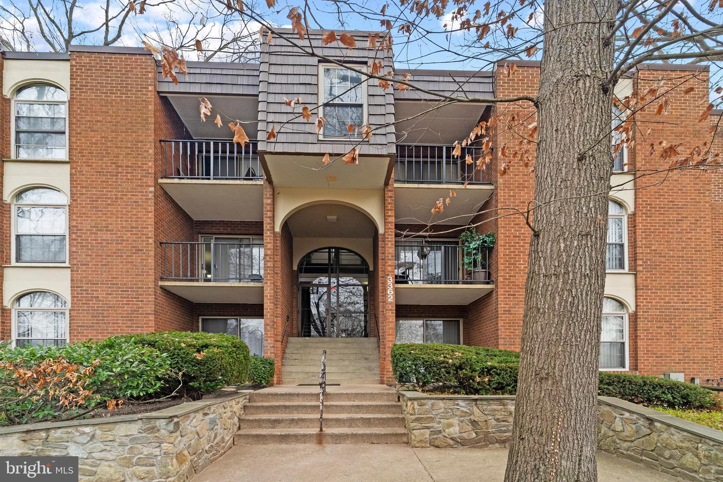 3362 Woodburn Road #13, Annandale