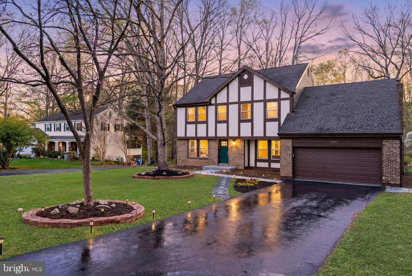 1840 Post Oak Trail, Reston