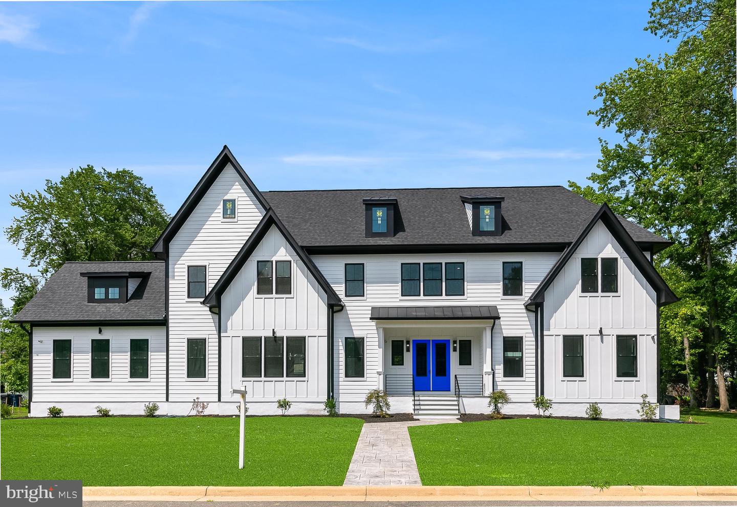 2817 Derek Road, Alexandria