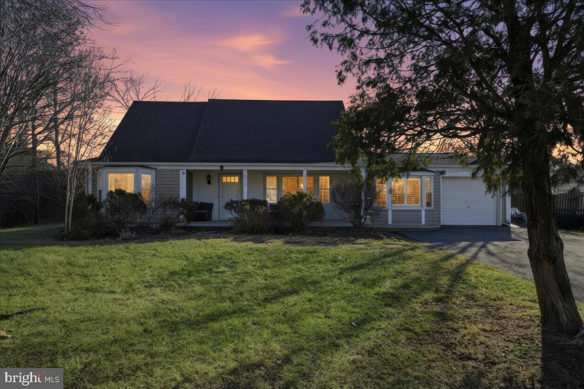 13315 Pennypacker Lane, Fairfax