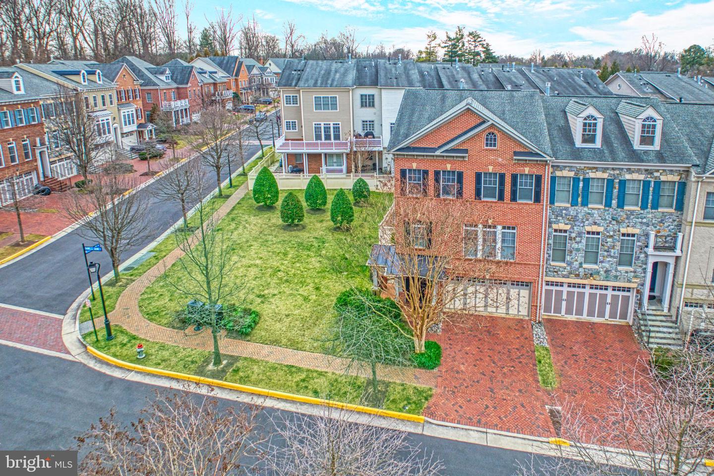 6739 Darrells Grant Place, Falls Church