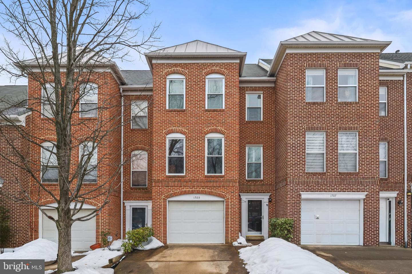 1705 Blue Flint Court, Reston