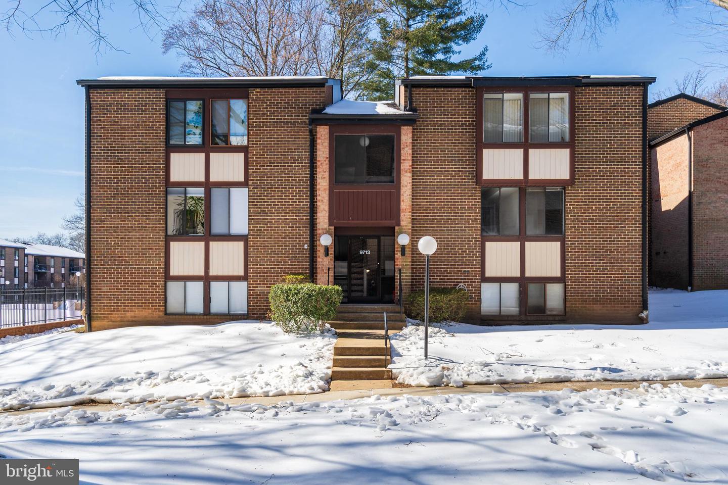 9713 Kings Crown Court #102, Fairfax