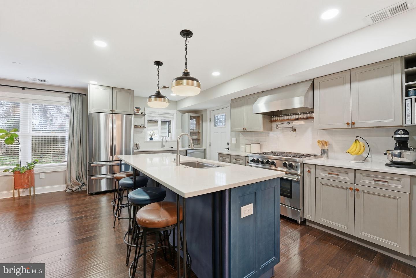 6608 Cavalier Drive, Alexandria