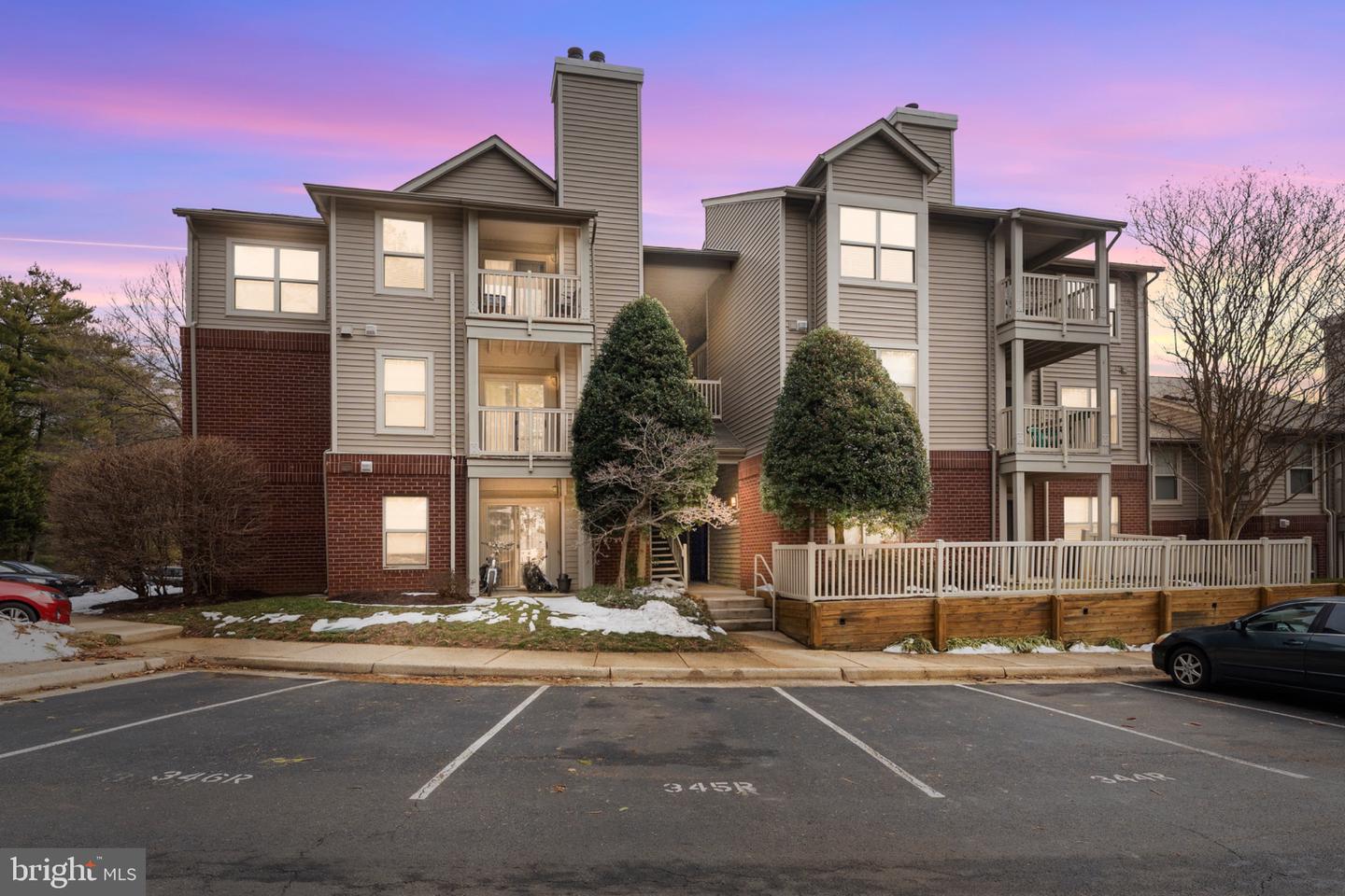 1727 Ascot Way #1727c, Reston