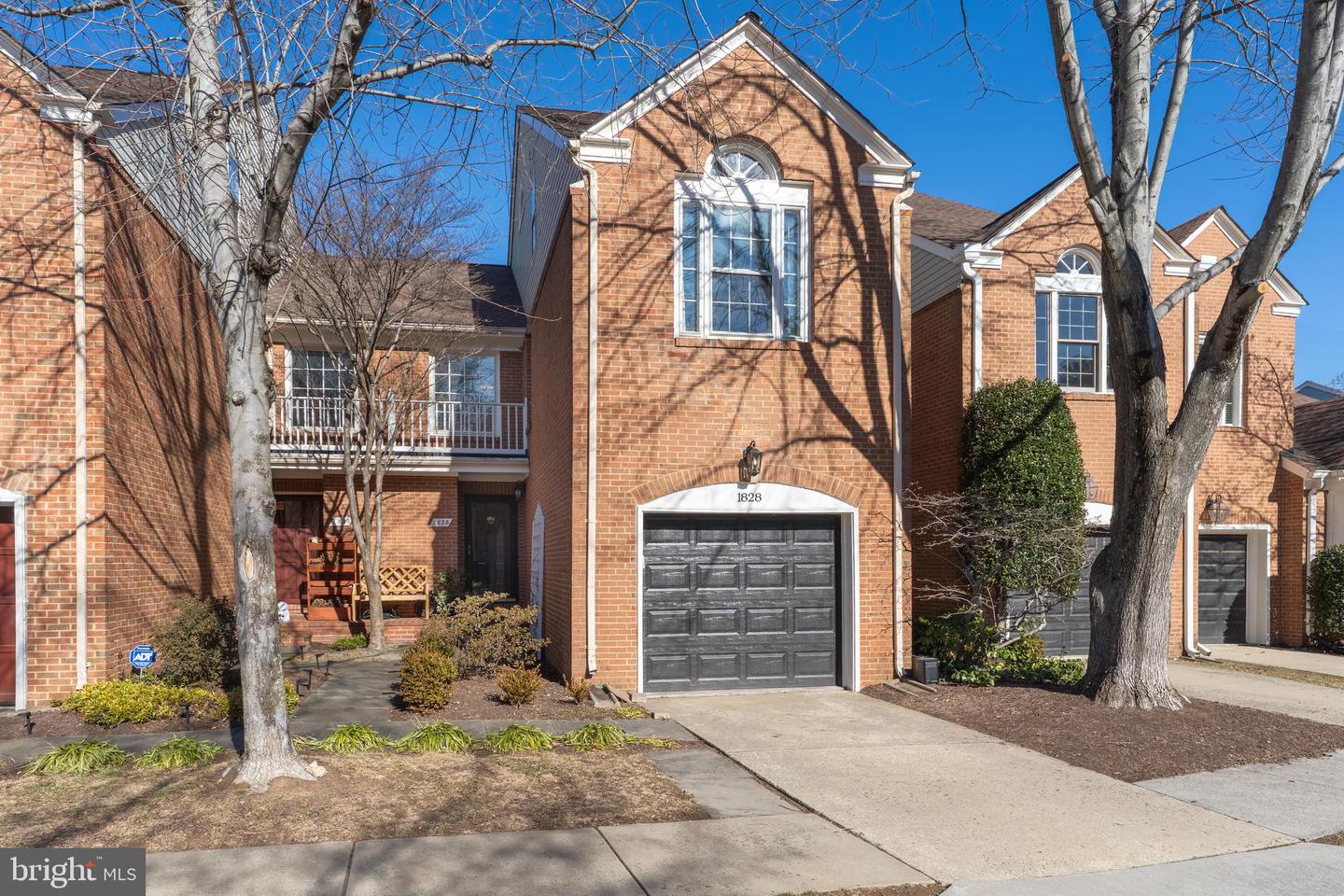 1828 Duffield Lane, Alexandria