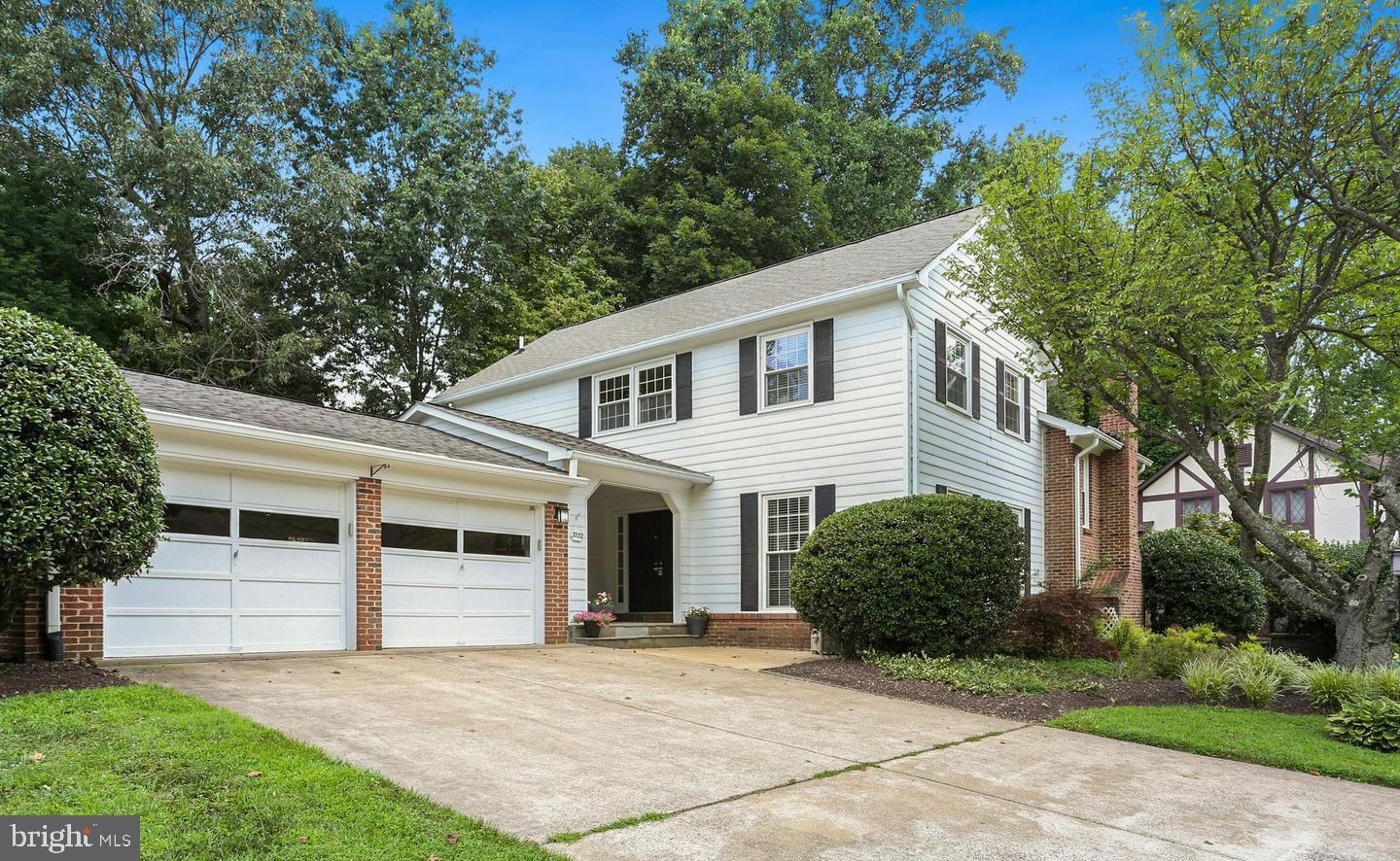 3702 Moss Brooke Court, Fairfax