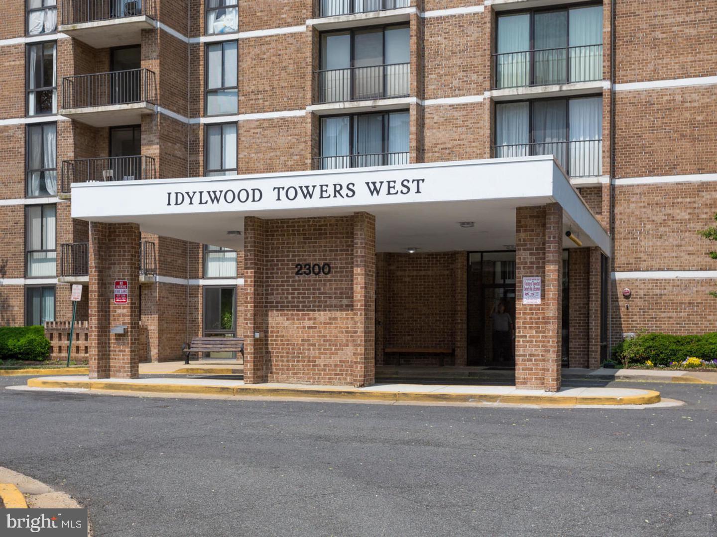 2300 Pimmit Drive #102, Falls Church