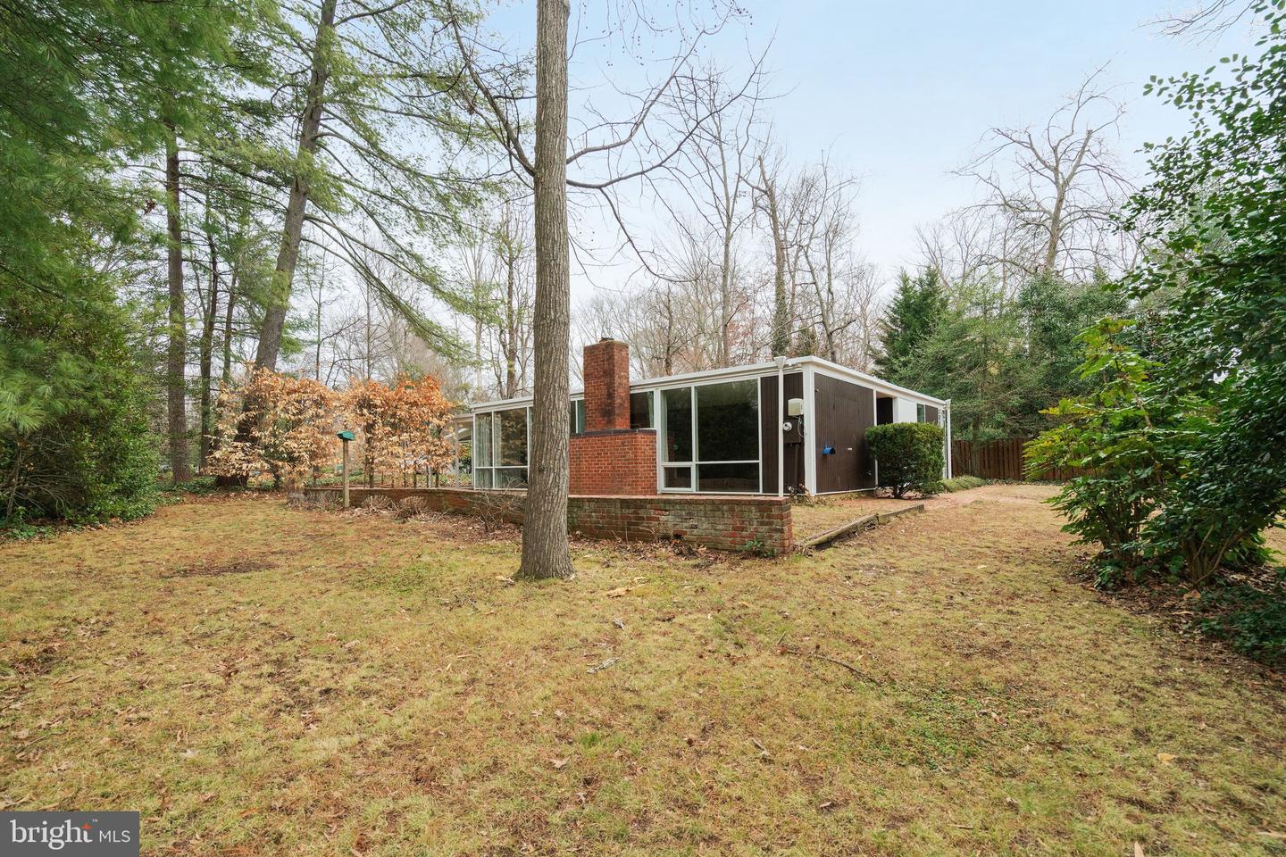 7711 Elba Road, Alexandria