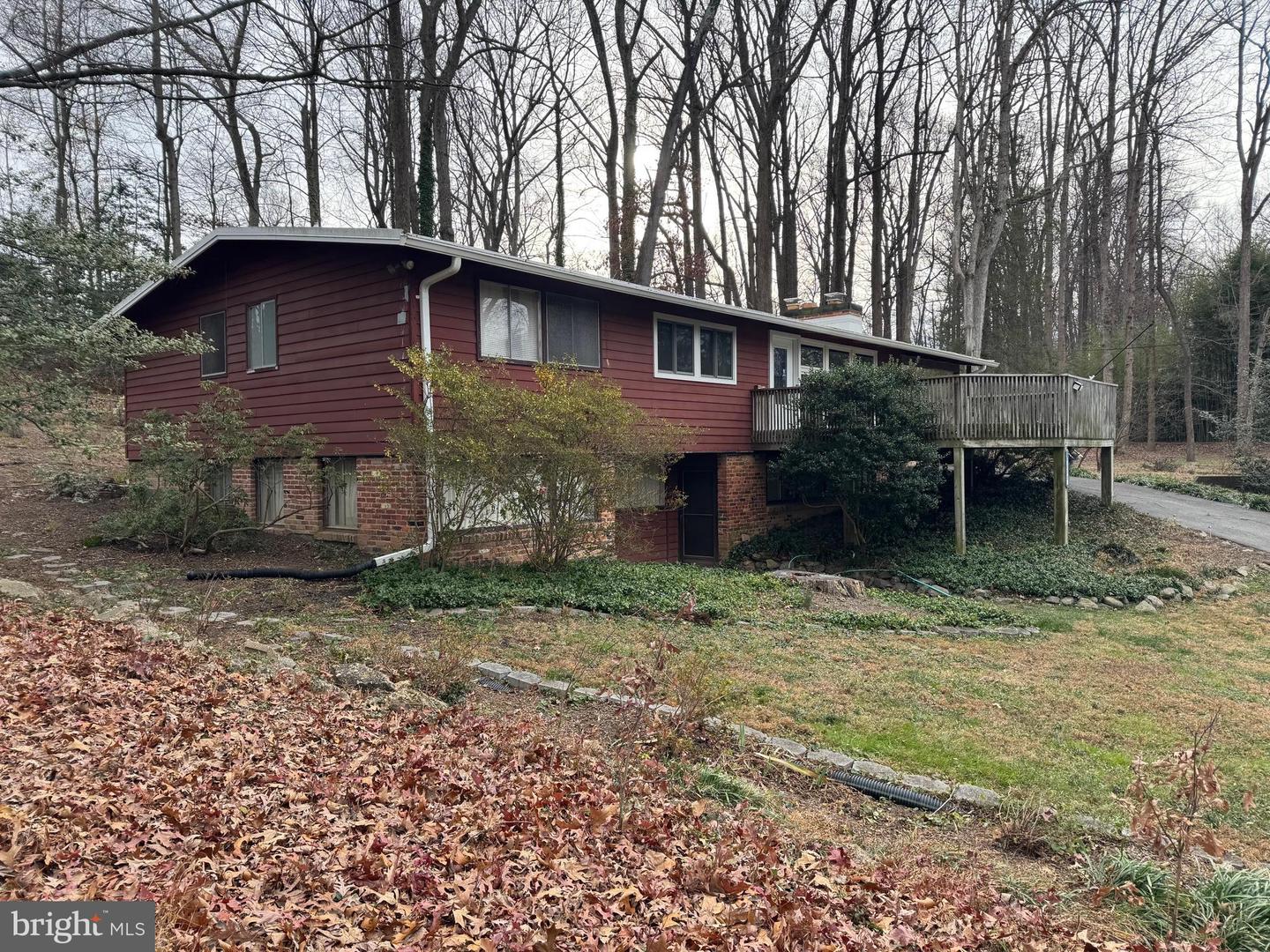 7527 Friar Tuck Court, Falls Church