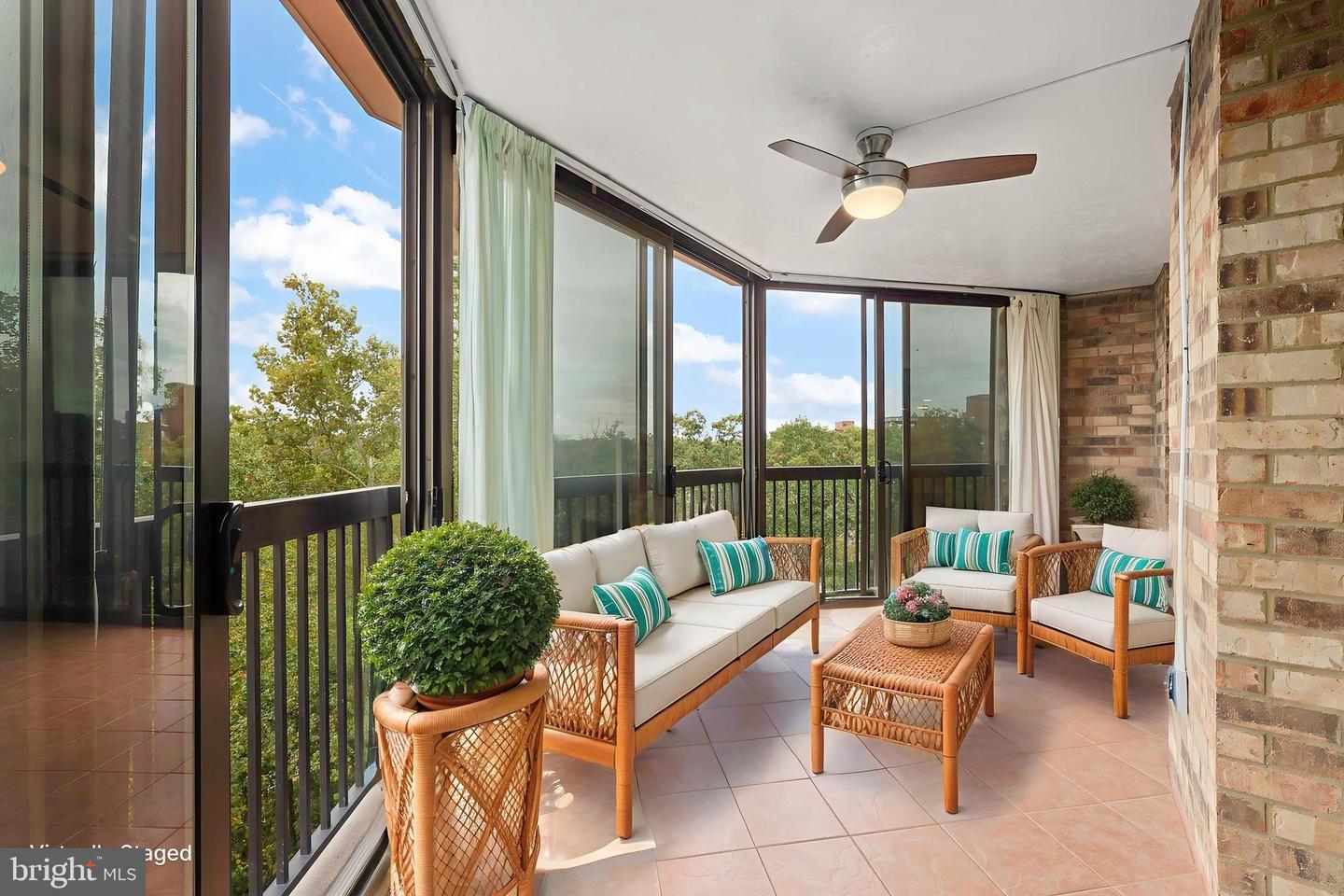 5904 Mount Eagle Drive #510