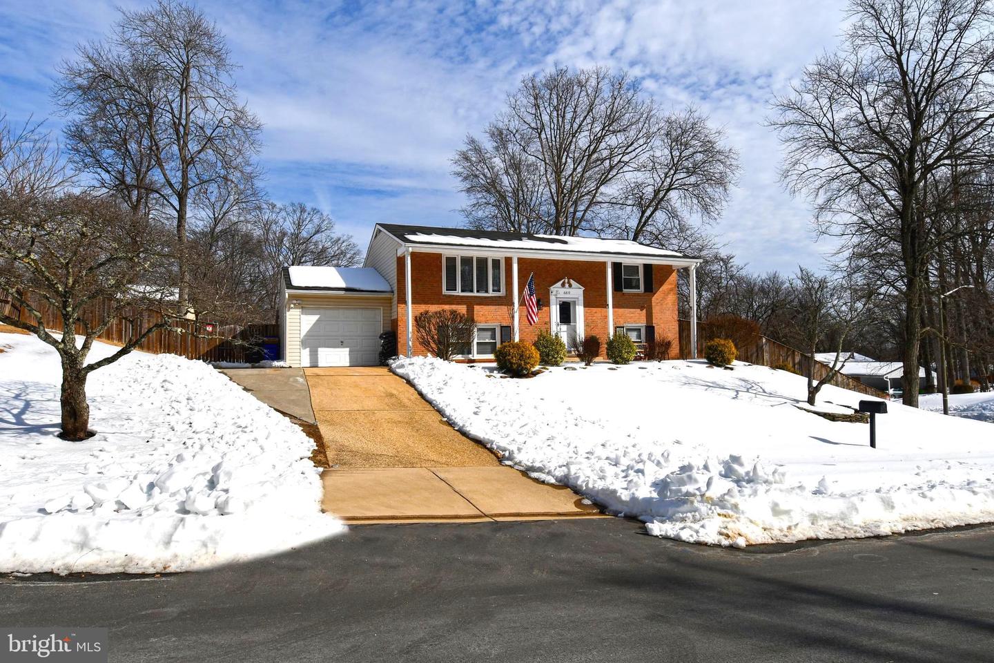6819 Lavant Drive, Springfield