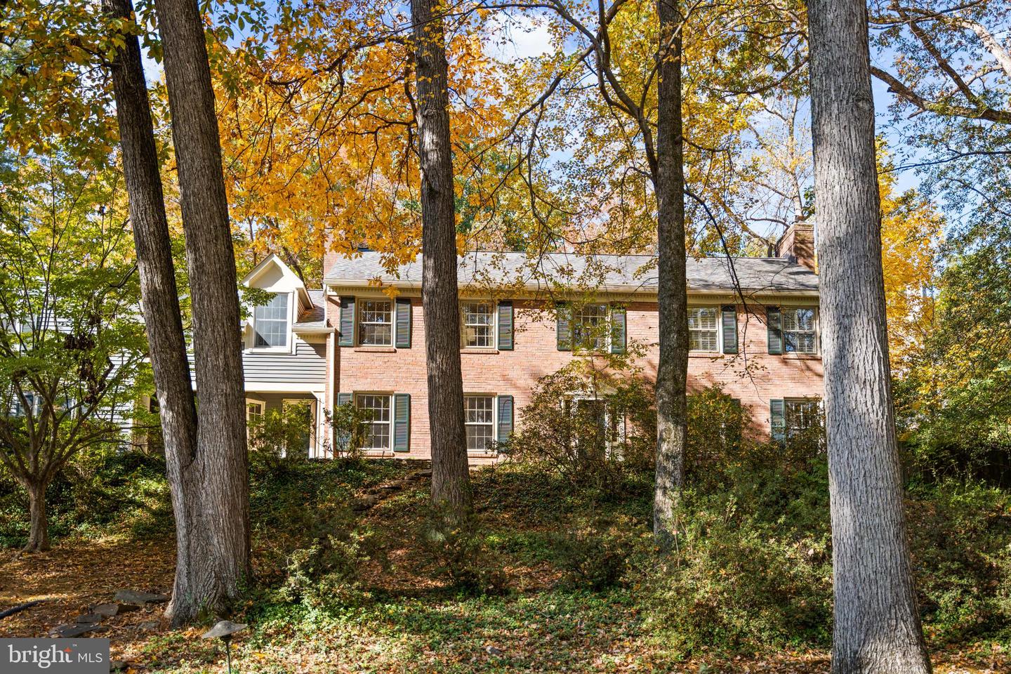 6710 Wemberly Way, Mclean