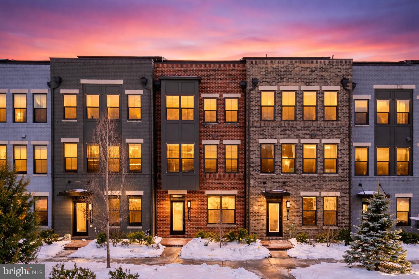 13039 Hattontown Square, Herndon