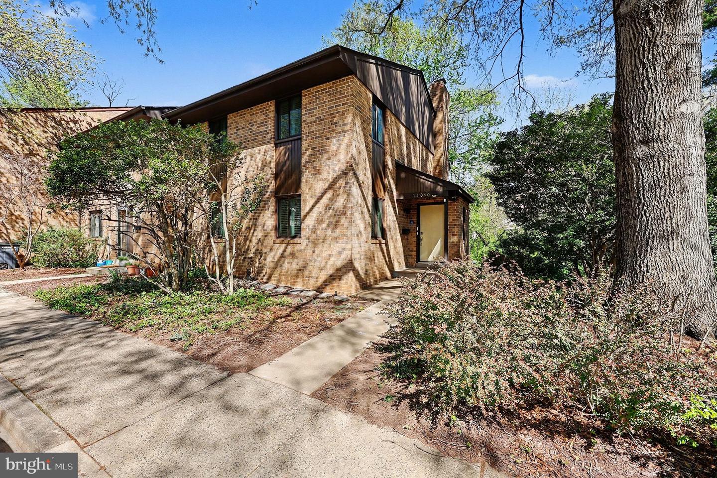 11040 Saffold Way, Reston