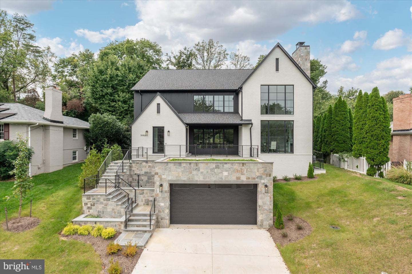 1446 Cola Drive, Mclean