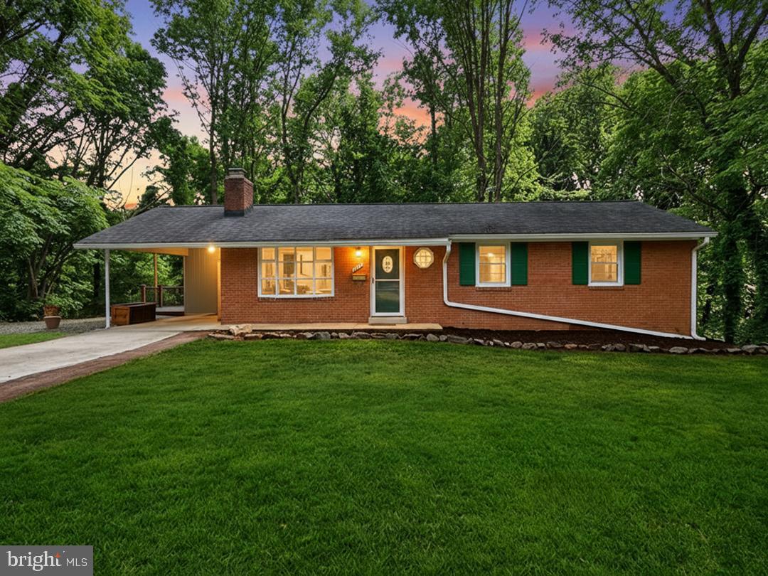 5236 Ampthill Drive, Alexandria