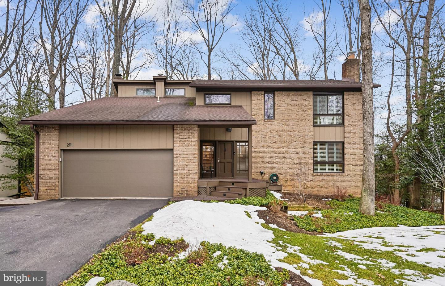 2111 Lirio Court, Reston