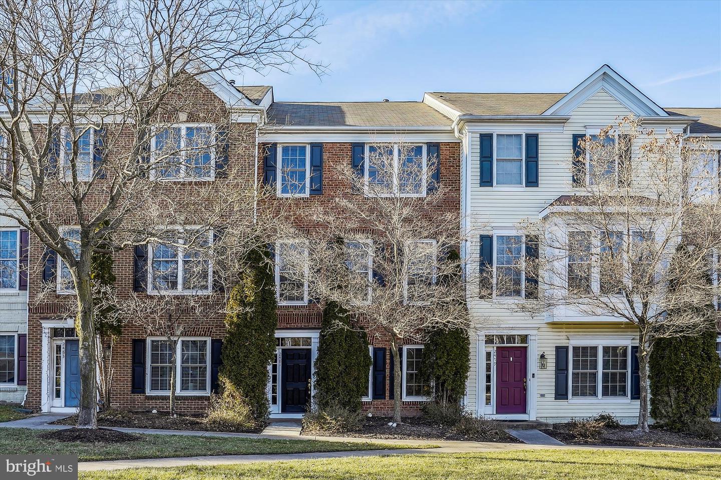 2481 Walnut Rocker Lane, Herndon