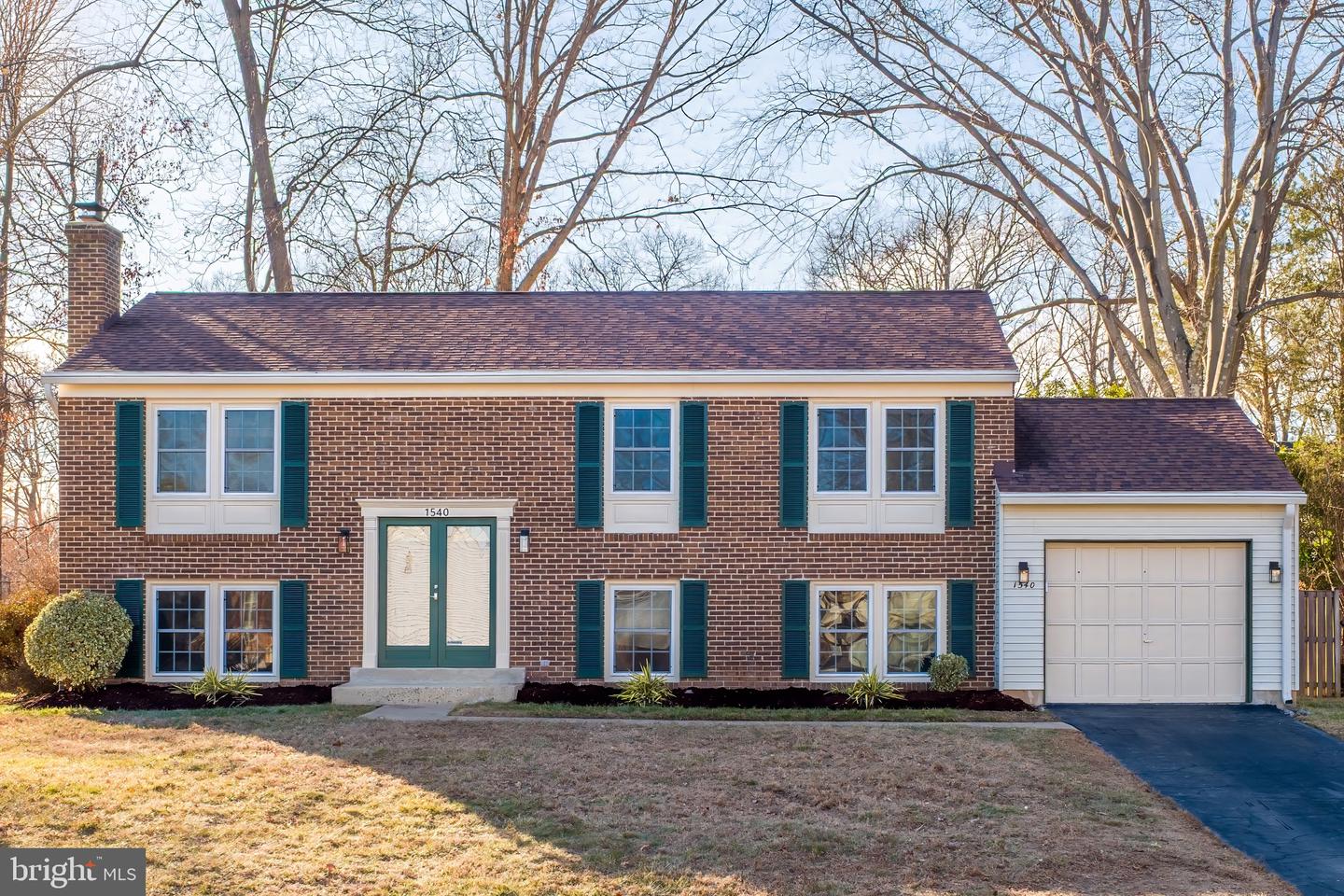 1540 Powells Tavern Place, Herndon