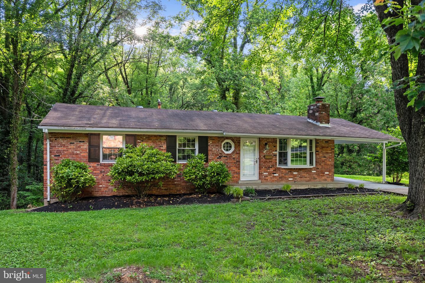 5232 Ampthill Drive, Alexandria