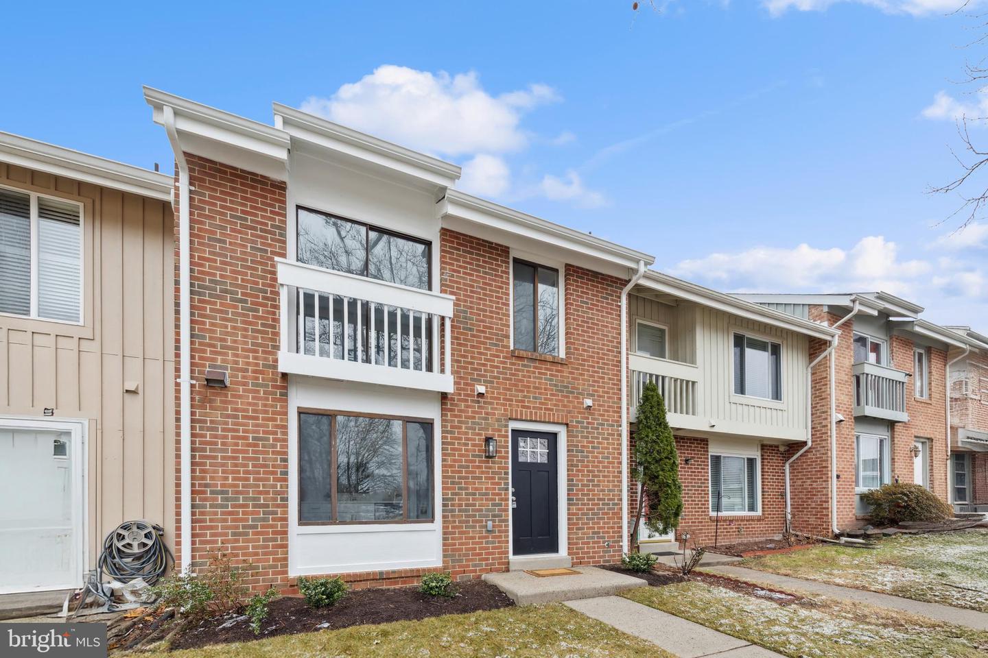 2206 Frear Place, Herndon