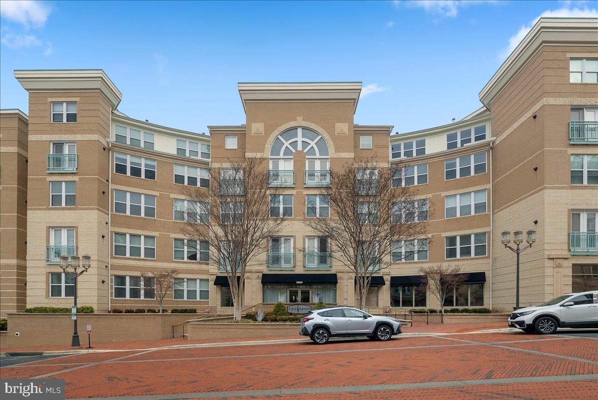 12000 Market Street #374, Reston