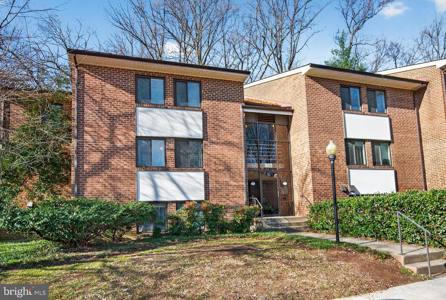 1526 Northgate Square #11, Reston
