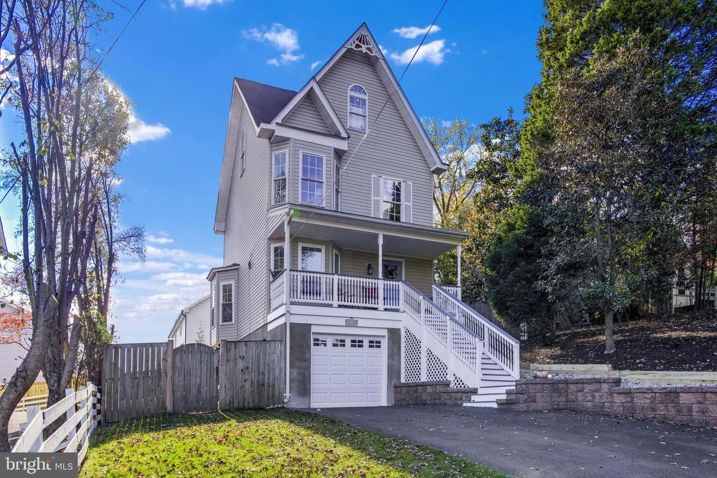 6409 Second Street, Alexandria