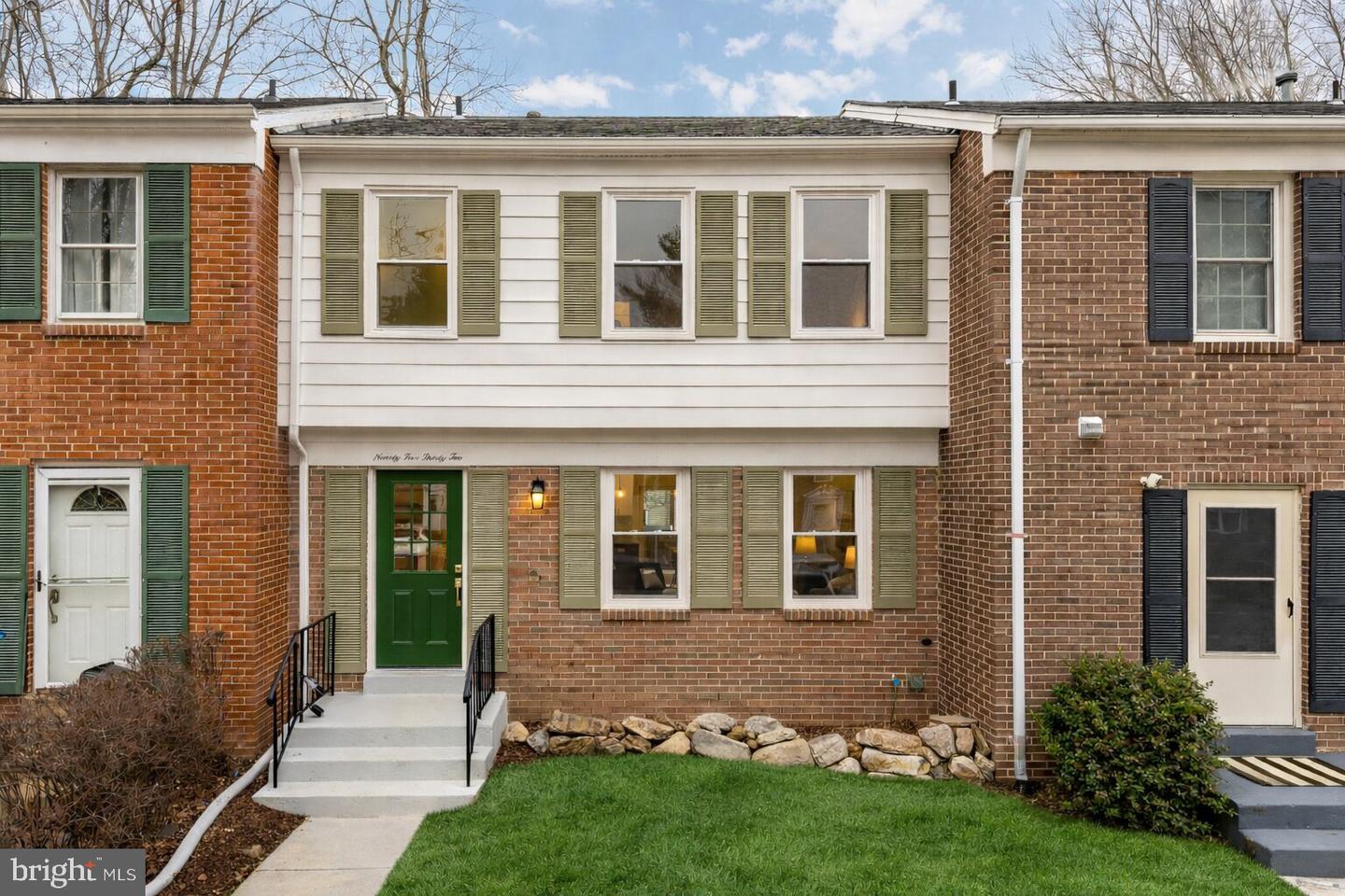 9532 Burdett Road, Burke