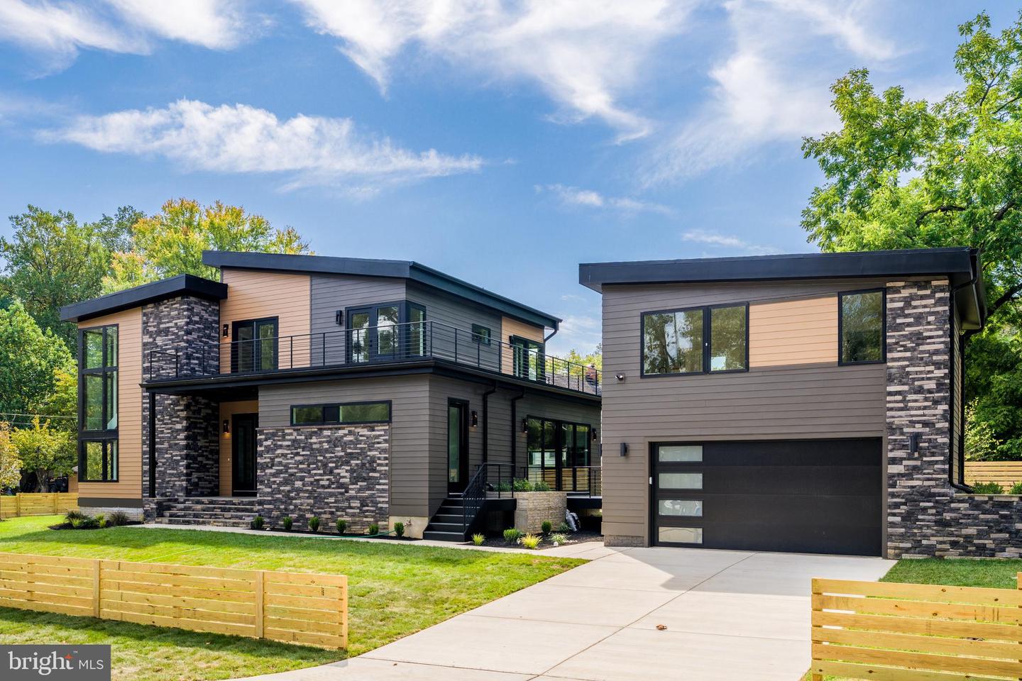 3215 Cofer Road, Falls Church