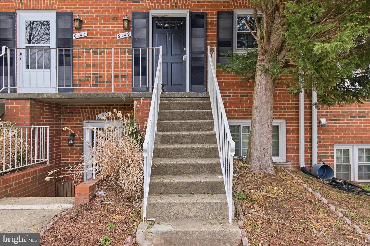 6149 Strasburg Drive, Centreville