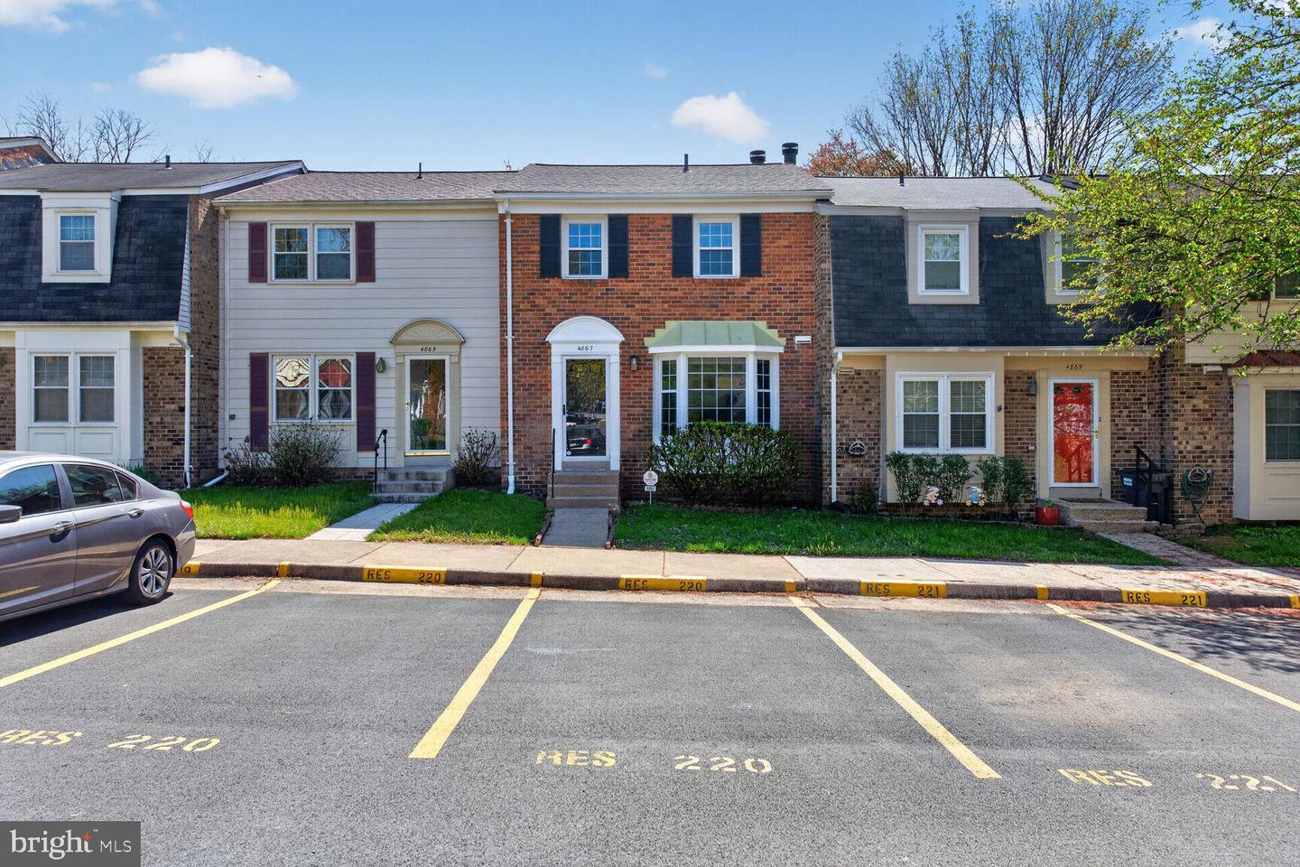 4867 Nash Drive, Fairfax