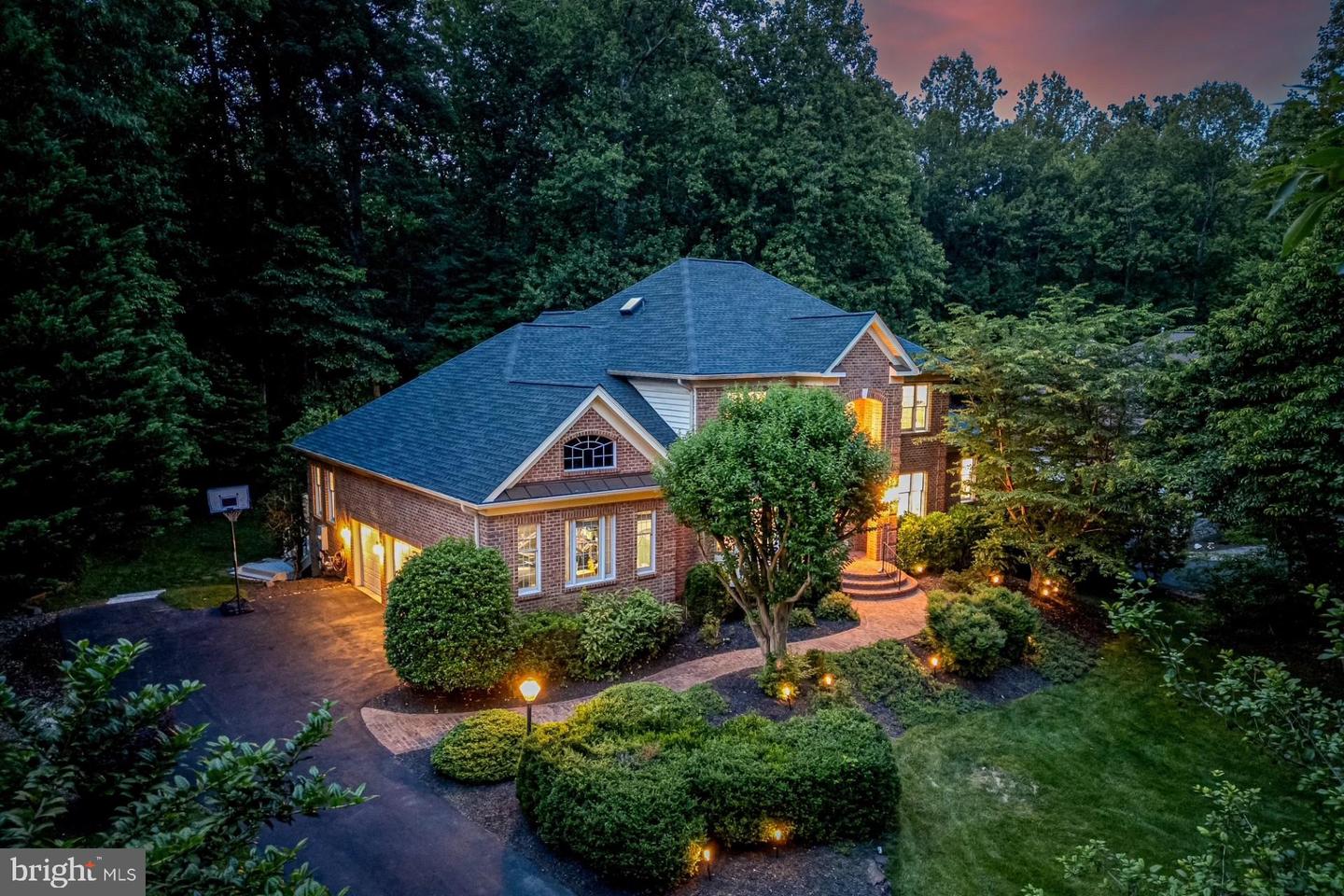 12390 Falkirk Drive, Fairfax