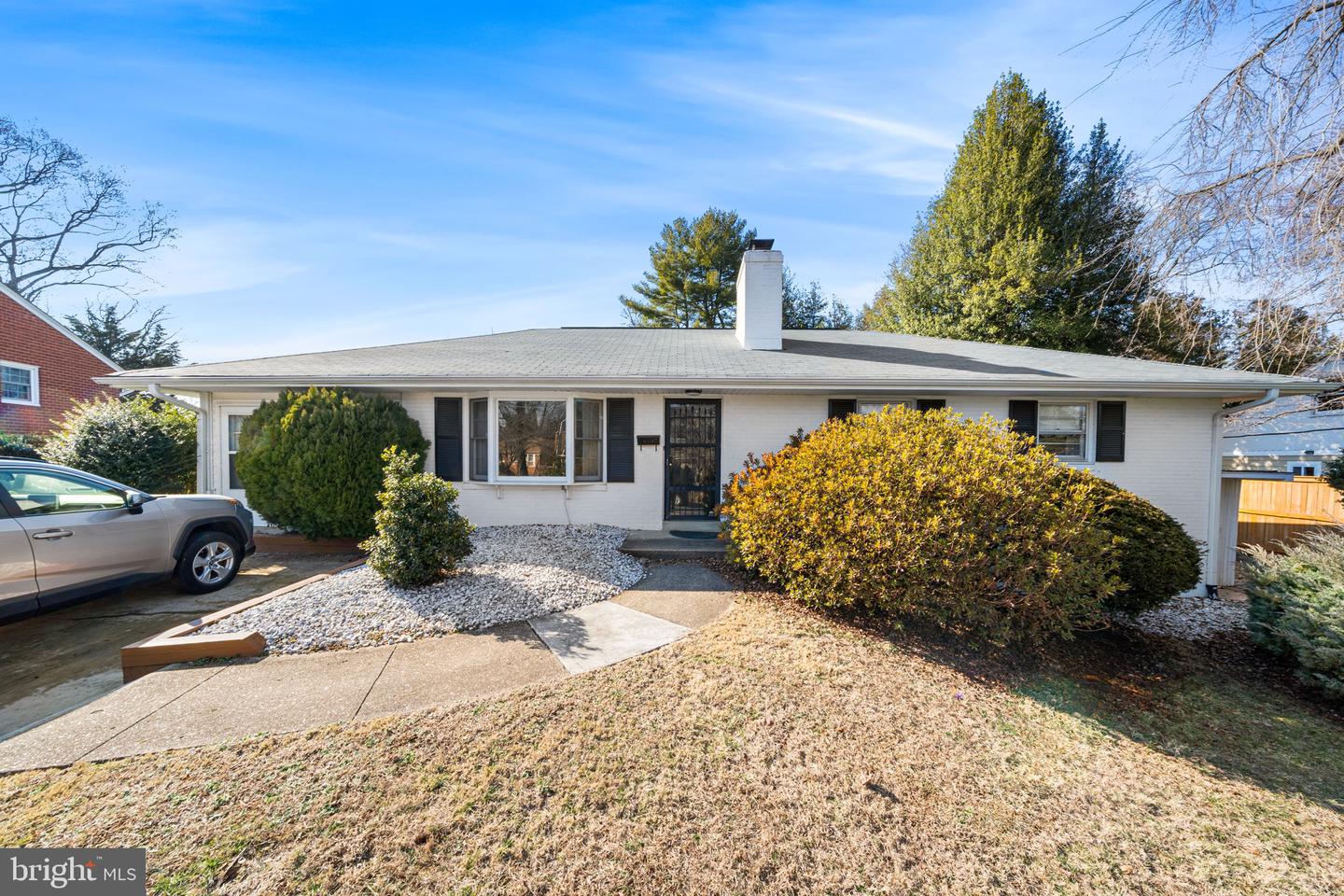1806 Lansing Court, Mclean