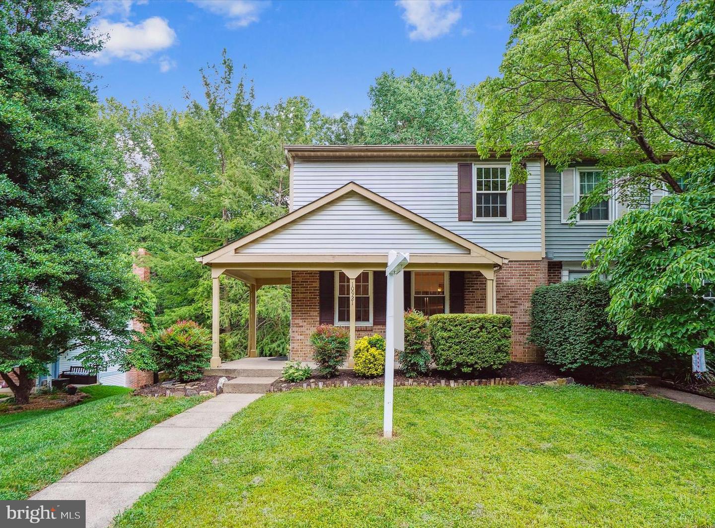 10921 Harpers Square Court, Reston
