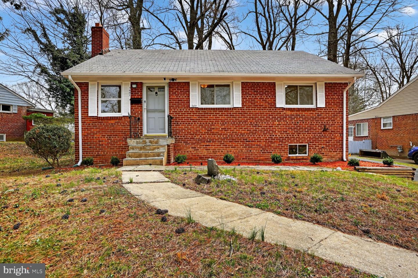 3601 Crest Drive