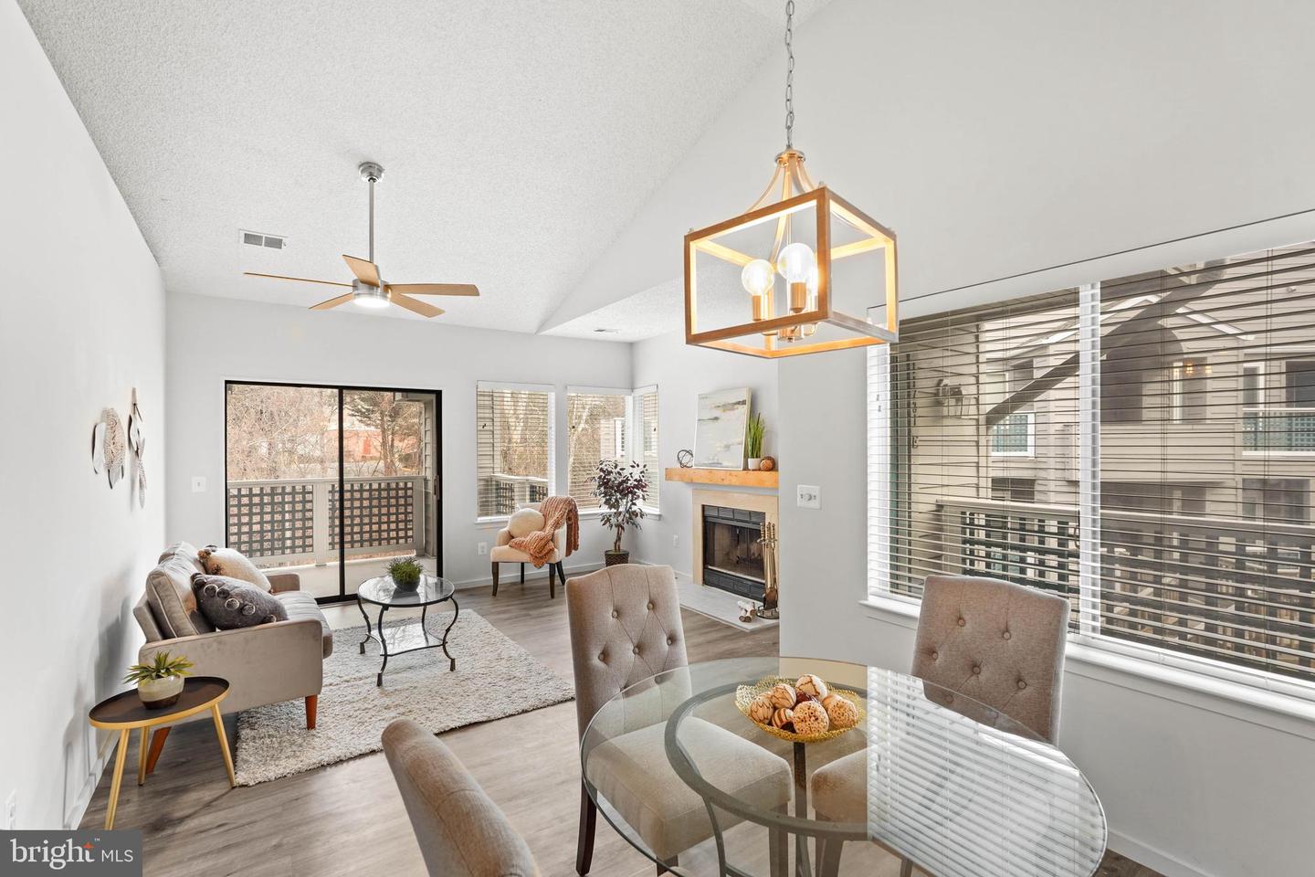 11731 Summerchase Circle #1731e, Reston