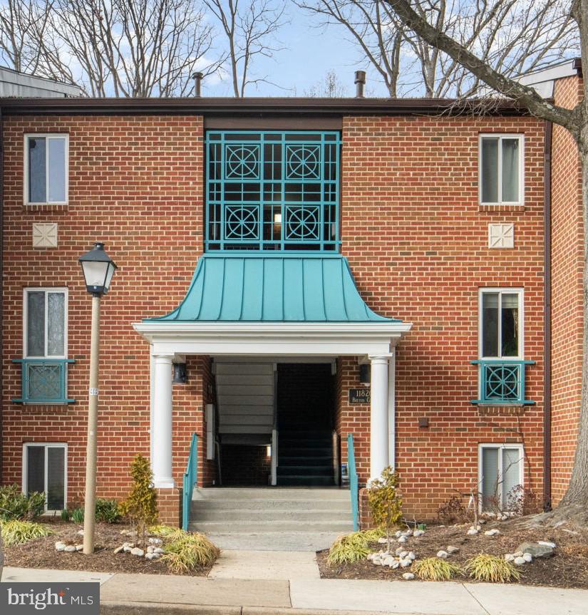 11820 Breton Ct #12b, Reston