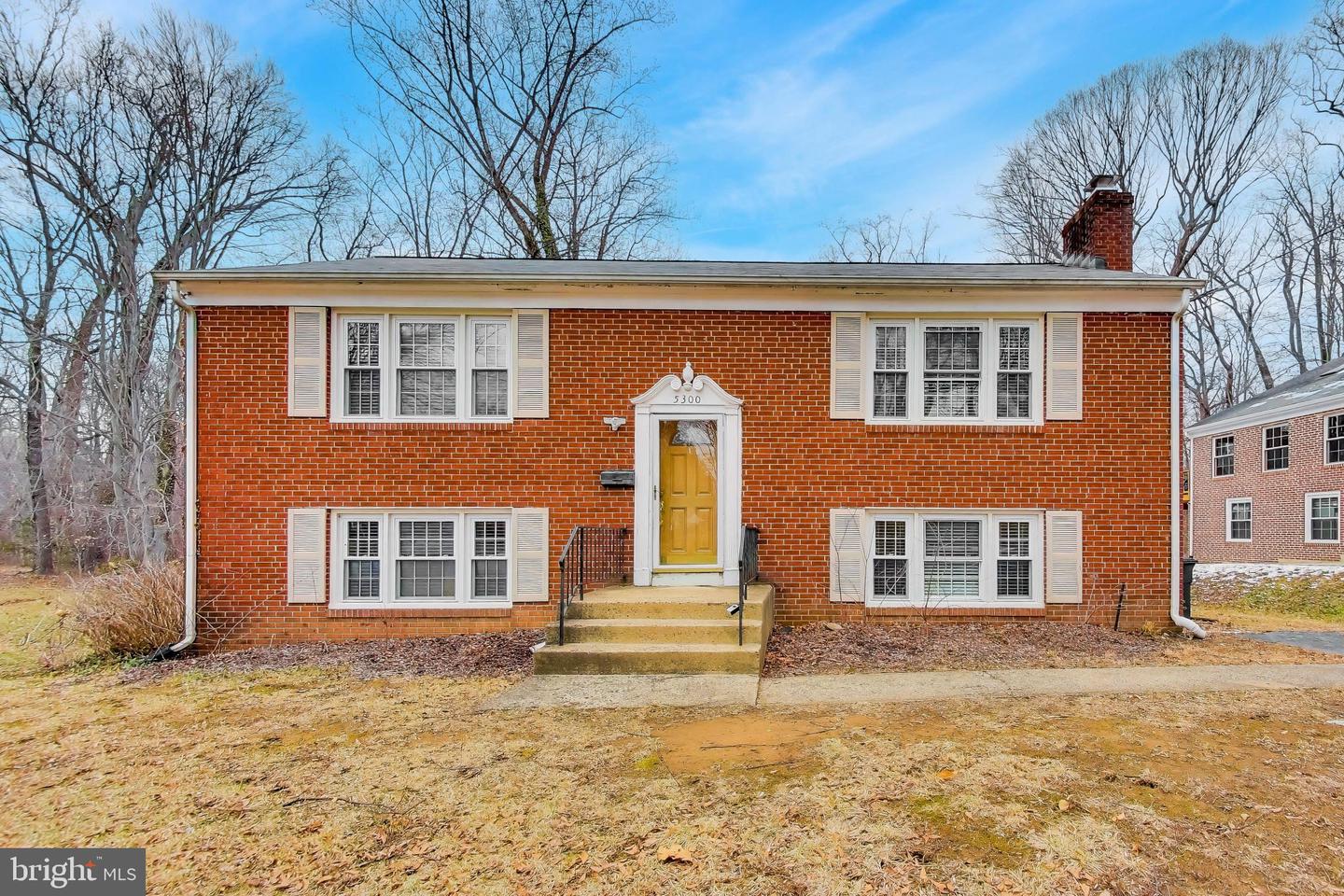 5300 Easton Drive, Springfield