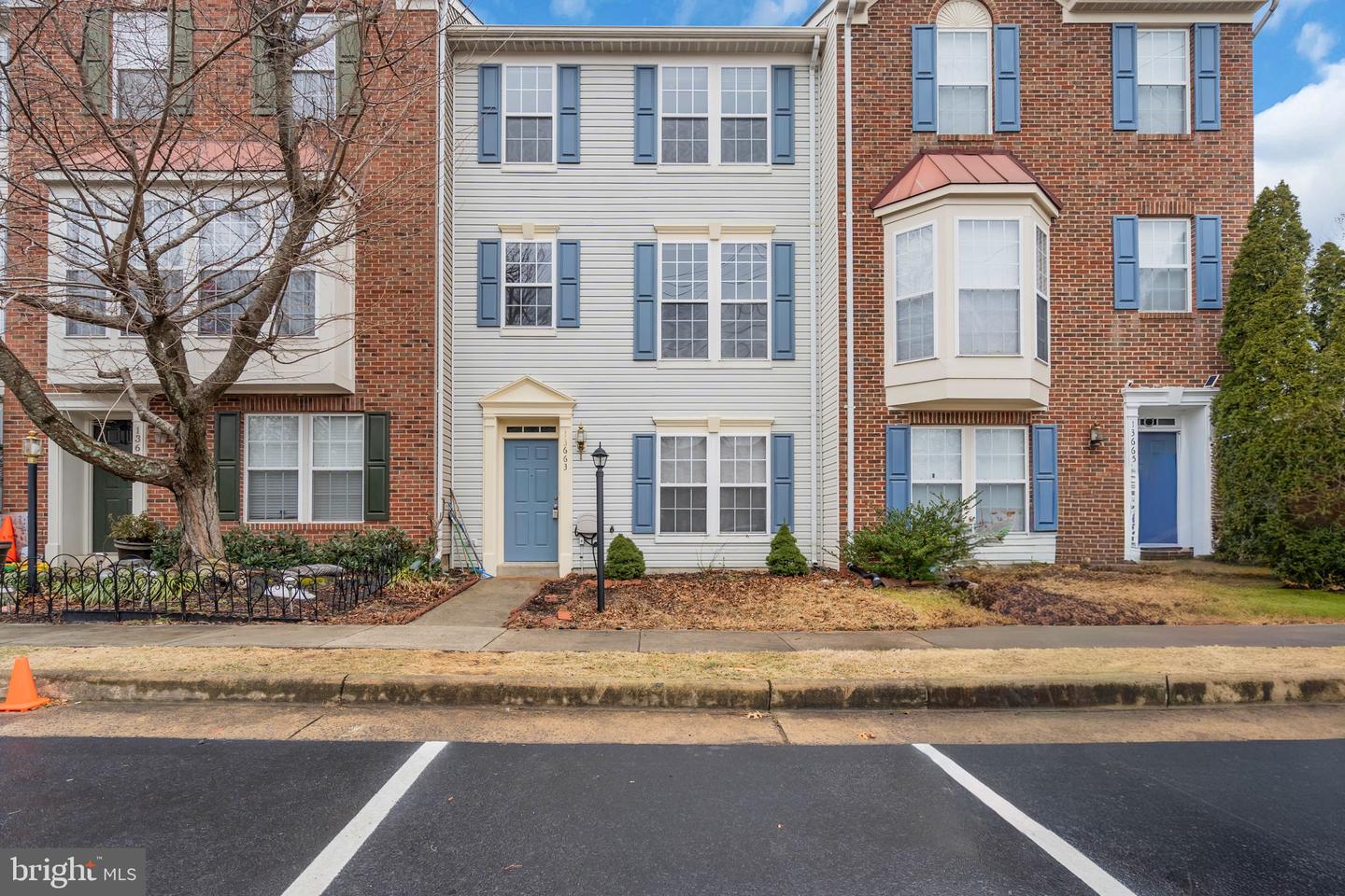 13663 Stratford Glen Place, Herndon